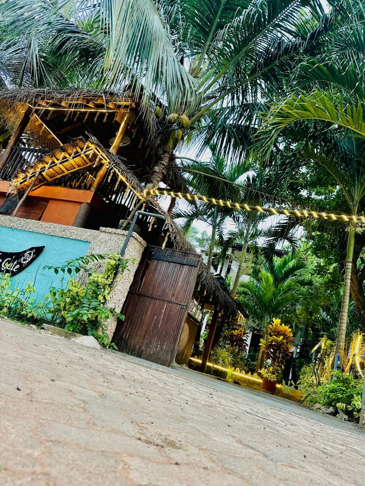 Rekawa Turtle Gate Hotel タンガラ エクステリア 写真