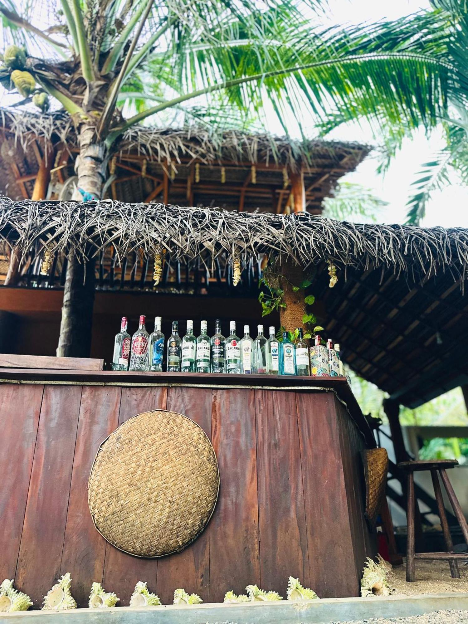 Rekawa Turtle Gate Hotel タンガラ エクステリア 写真